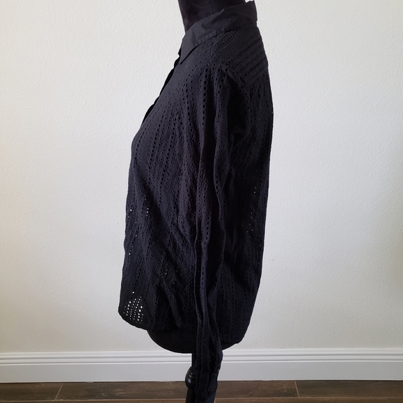 Banana Republic Quinn Eyelet Button Down - Picture 4 of 7